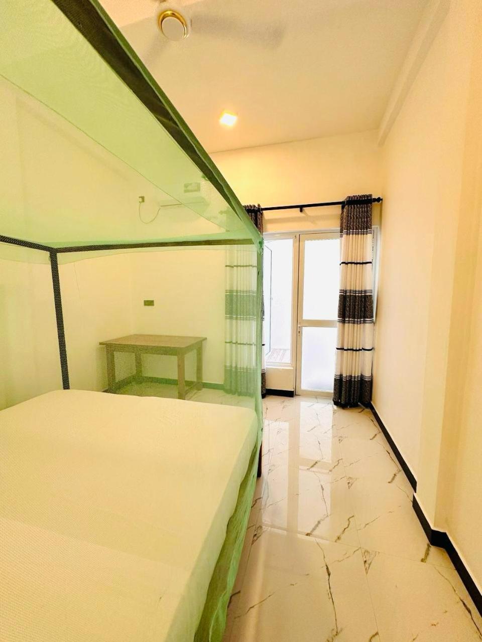 ארוגם Garden Beach Hotel מראה חיצוני תמונה